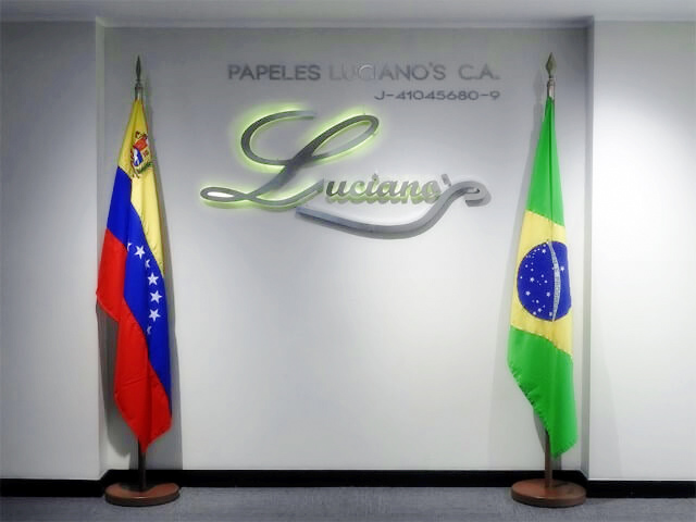 Papeles Lucianos Caracas Oficinas